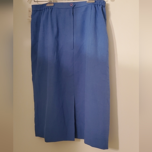 Kasper Blue Suit Size 10 Skirt Jacket Classy Feminine Party Office Wedding NWT - Picture 5 of 12